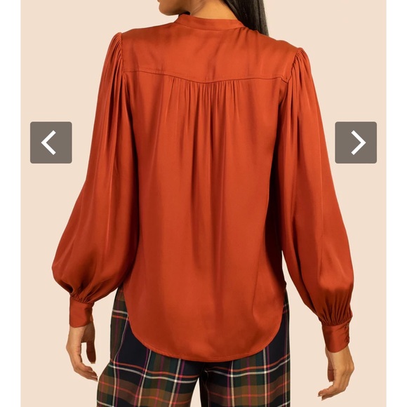 TRINA TURK Stretch Georgette Long Sleeve “Valin” Blouse in Emerald - NWOT - Picture 3 of 11